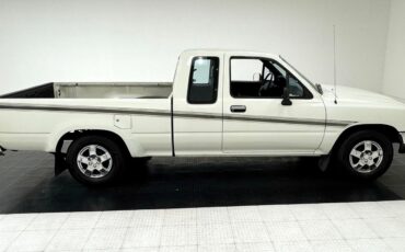 Toyota-Extended-Cab-1993-Pickup-Truck-5