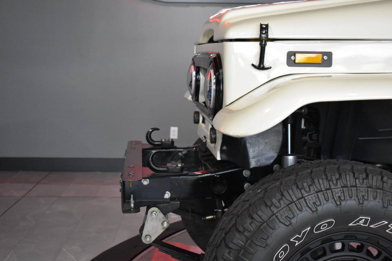 Toyota-FJ-Cruiser-1979-SUV-11