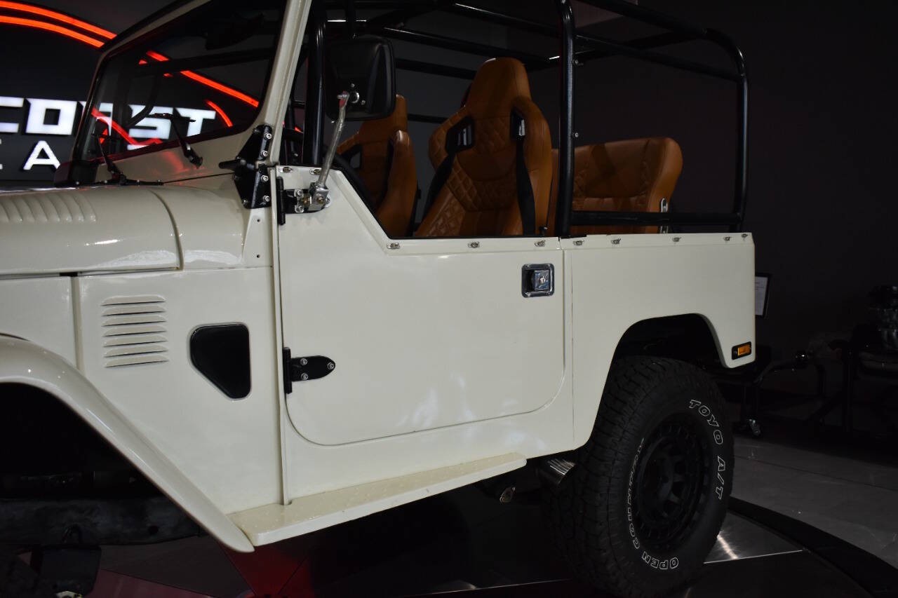 Toyota-FJ-Cruiser-1979-SUV-12
