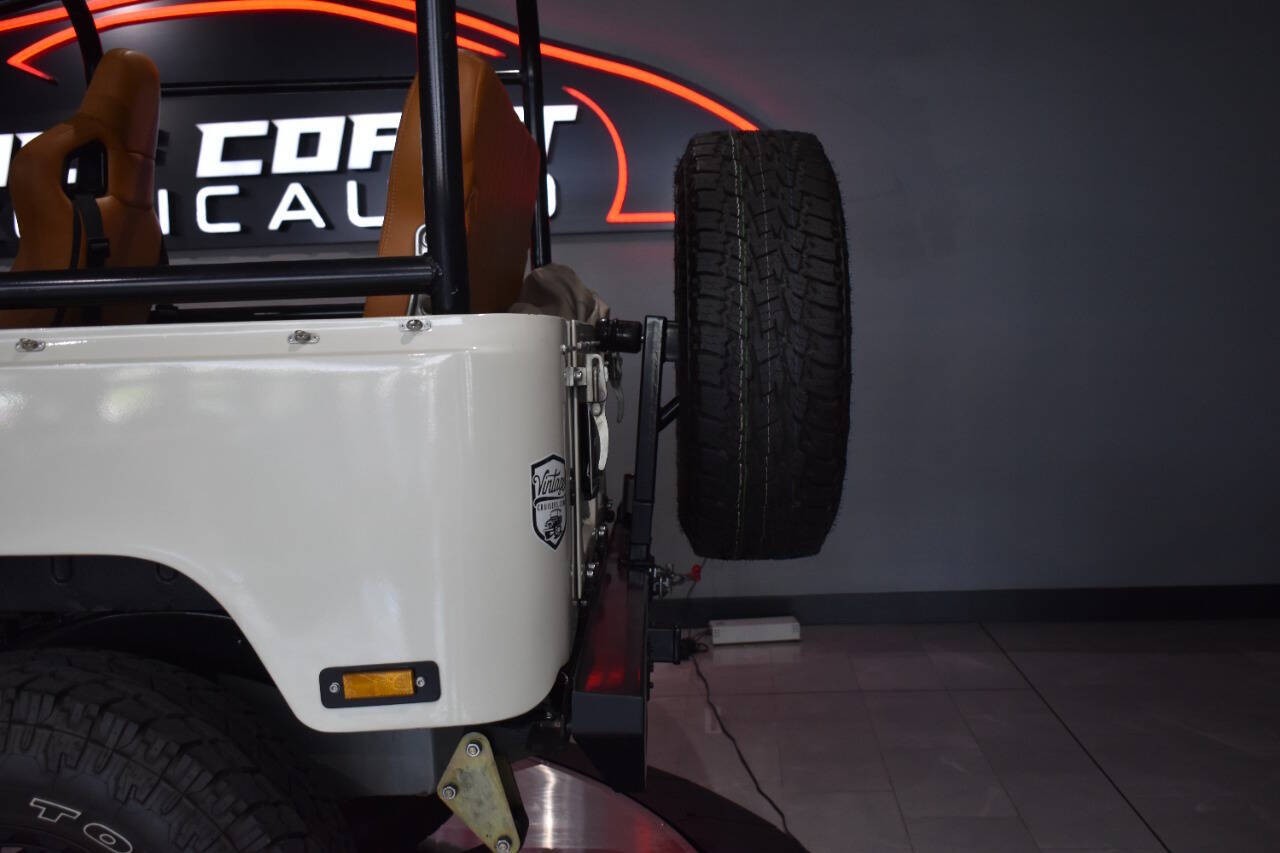 Toyota-FJ-Cruiser-1979-SUV-16