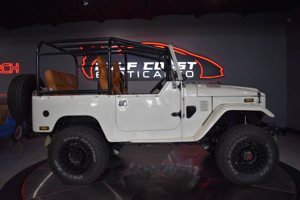 Toyota-FJ-Cruiser-1979-SUV-17