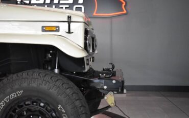 Toyota-FJ-Cruiser-1979-SUV-21