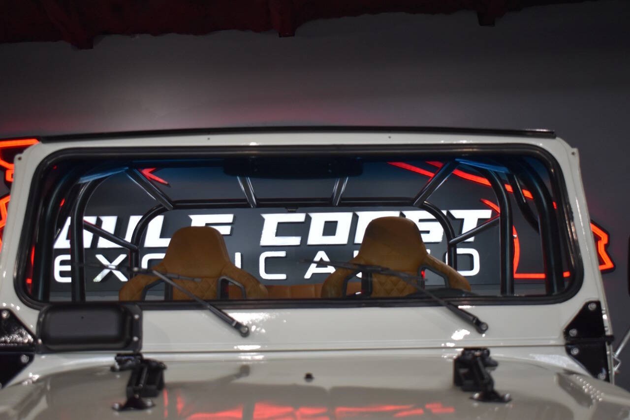 Toyota-FJ-Cruiser-1979-SUV-39