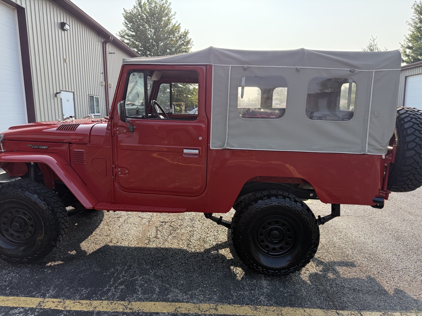 Toyota-FJ-Cruiser-1981-1