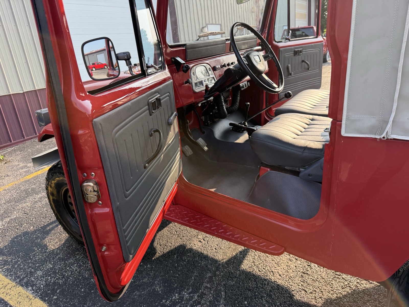 Toyota-FJ-Cruiser-1981-17