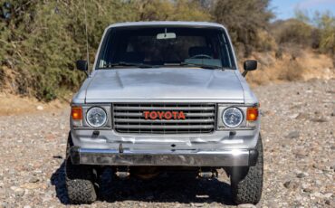 Toyota-FJ60-Land-Cruiser-1985-11