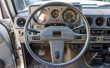 Toyota-FJ60-Land-Cruiser-1985-2