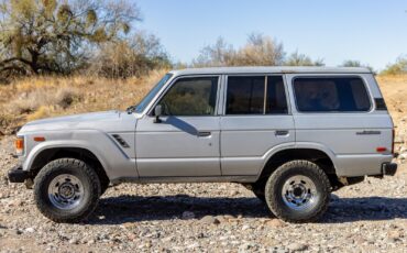 Toyota-FJ60-Land-Cruiser-1985-6