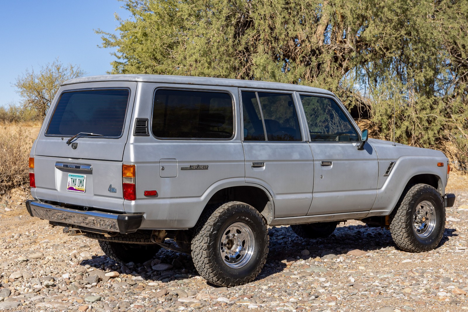 Toyota-FJ60-Land-Cruiser-1985-8