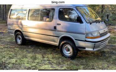 Toyota-Hiace-1993-11