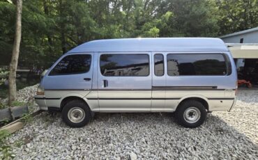 Toyota-Hiace-1993-14