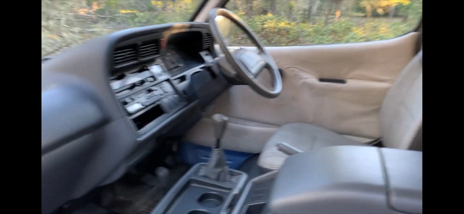 Toyota-Hiace-1993-19