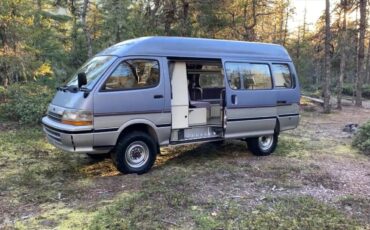 Toyota-Hiace-1993-2