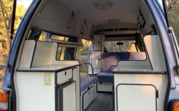 Toyota-Hiace-1993-32