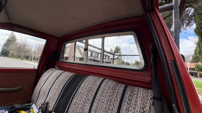 Toyota-Hilux-1975-Red-13