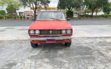 Toyota-Hilux-1975-Red-2