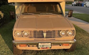 Toyota-Hilux-1979-SUV-10