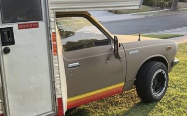 Toyota-Hilux-1979-SUV-13