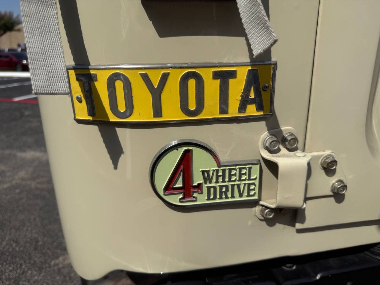 Toyota-Land-Cruiser-1962-SUV-11