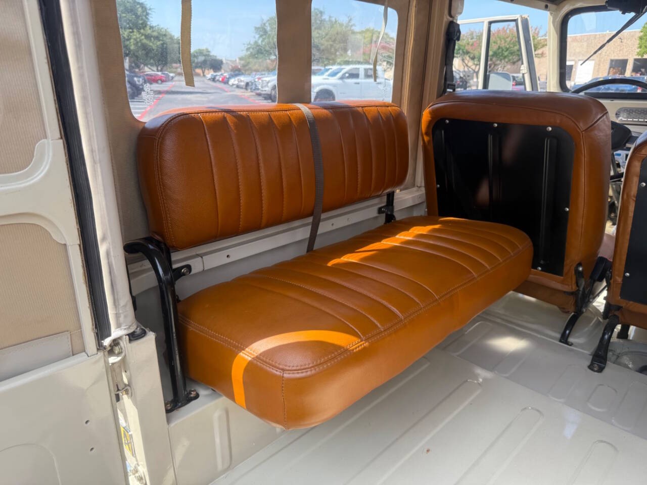 Toyota-Land-Cruiser-1962-SUV-23