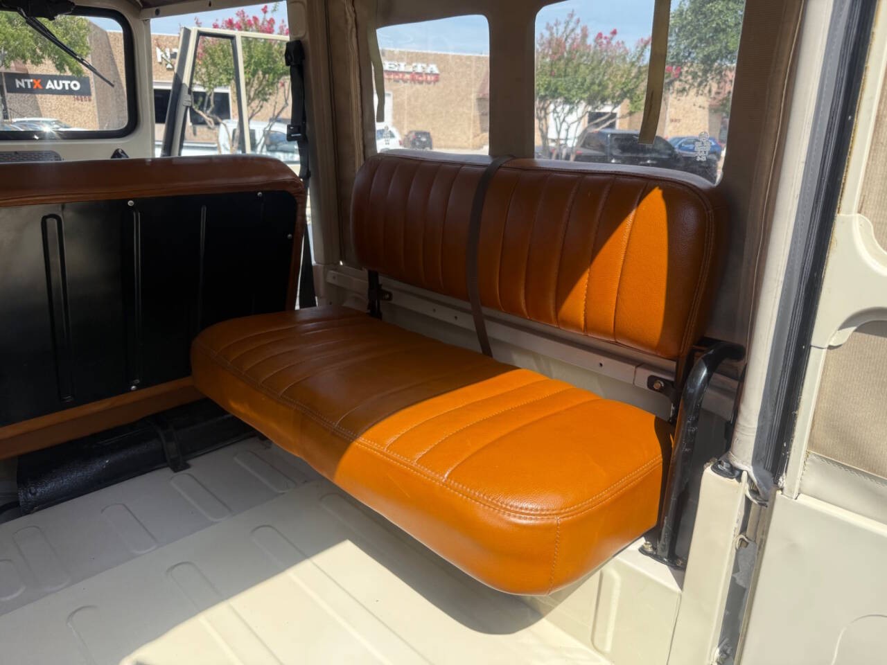 Toyota-Land-Cruiser-1962-SUV-24