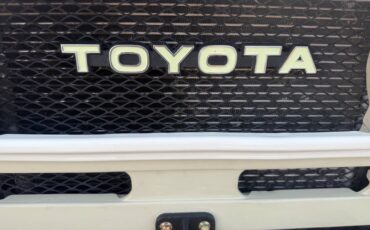 Toyota-Land-Cruiser-1962-SUV-9