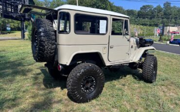 Toyota-Land-Cruiser-1973-SUV-37