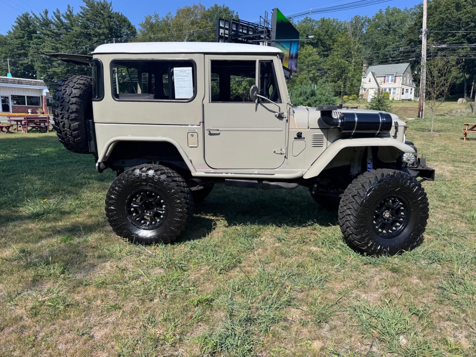 Toyota-Land-Cruiser-1973-SUV-38