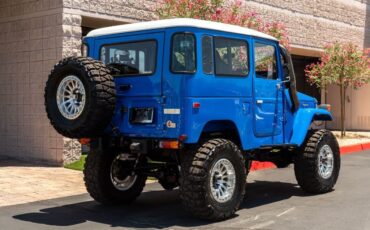 Toyota-Land-Cruiser-1980-SUV-4