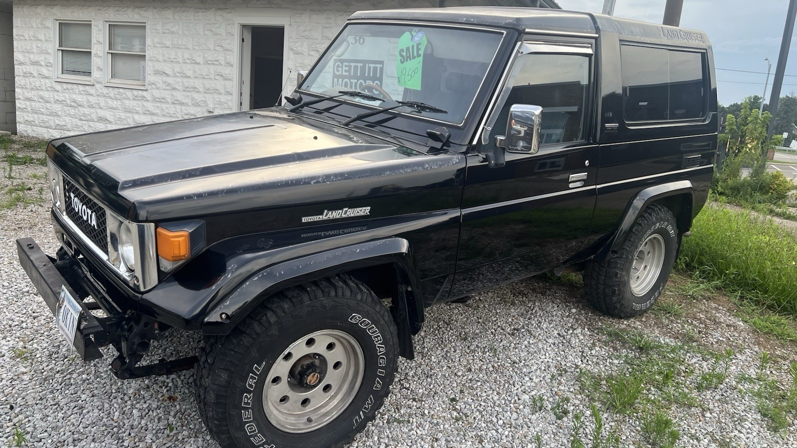 Toyota-Land-Cruiser-1989-SUV-1