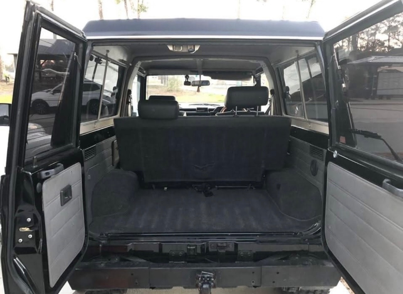 Toyota-Land-Cruiser-1989-SUV-8