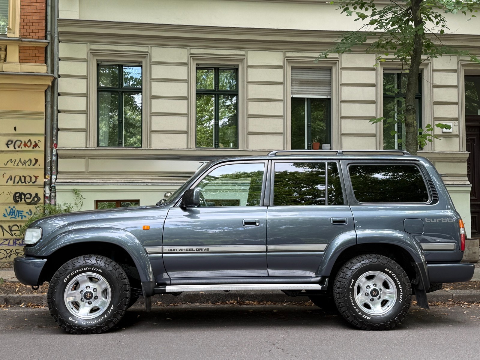 Toyota-Land-Cruiser-1992