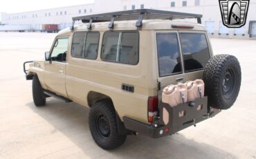 Toyota-Land-Cruiser-1994-other-34