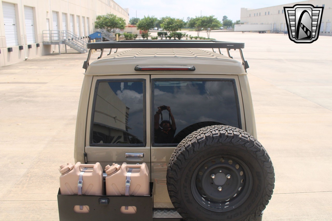 Toyota-Land-Cruiser-1994-other-36