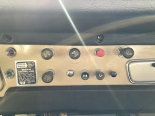 Toyota-Land-cruiser-1968-Beige-Beige-3