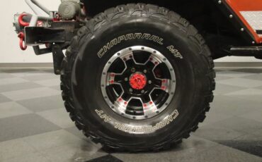 Toyota-Land-cruiser-1968-Copper-Metallic-Black-10