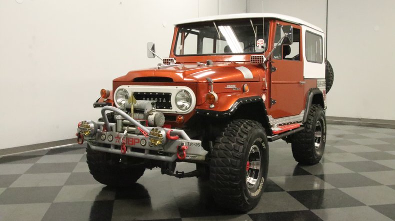 Toyota-Land-cruiser-1968-Copper-Metallic-Black-24