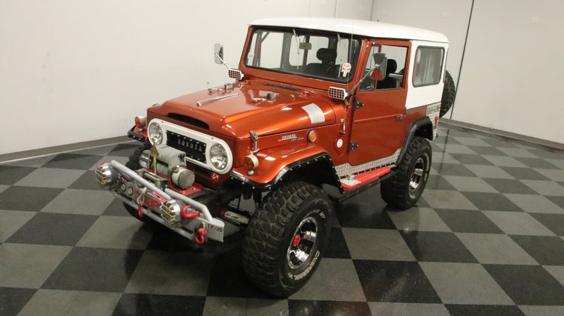 Toyota-Land-cruiser-1968-Copper-Metallic-Black-25