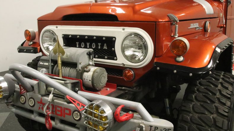 Toyota-Land-cruiser-1968-Copper-Metallic-Black-26
