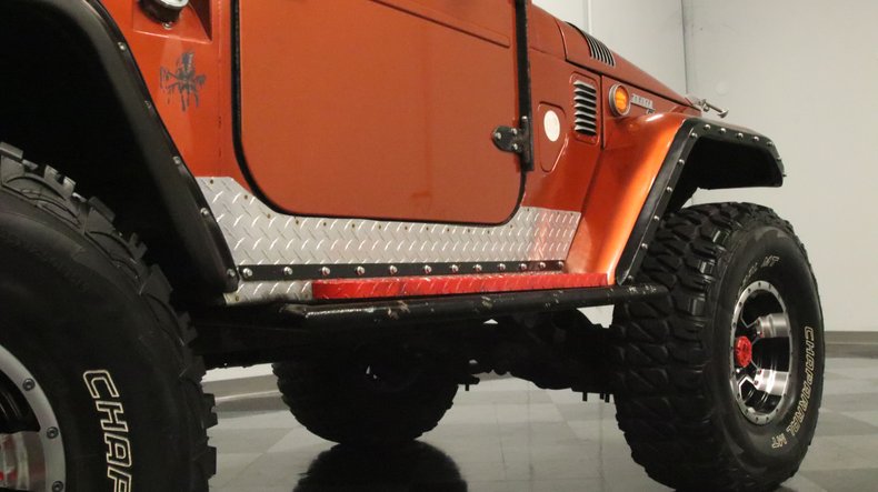 Toyota-Land-cruiser-1968-Copper-Metallic-Black-6