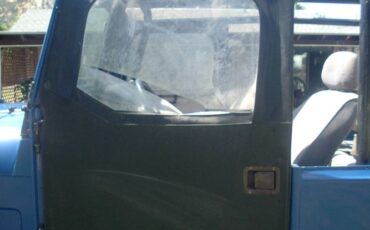 Toyota-Land-cruiser-1969-Blue-20
