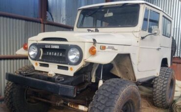Toyota-Land-cruiser-1970-2