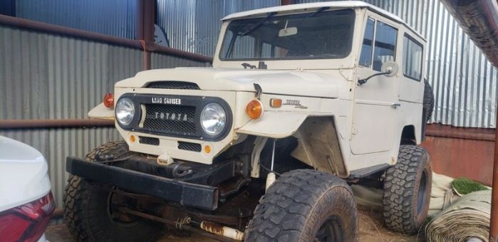Toyota-Land-cruiser-1970-2