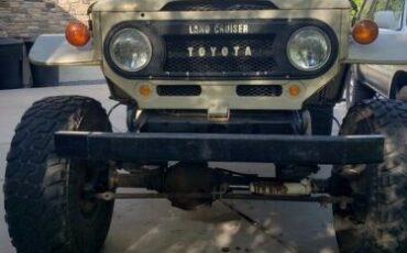 Toyota-Land-cruiser-1970-4