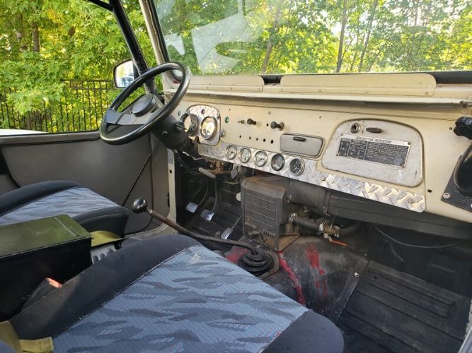 Toyota-Land-cruiser-1970-6