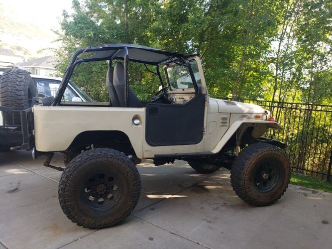Toyota-Land-cruiser-1970-7