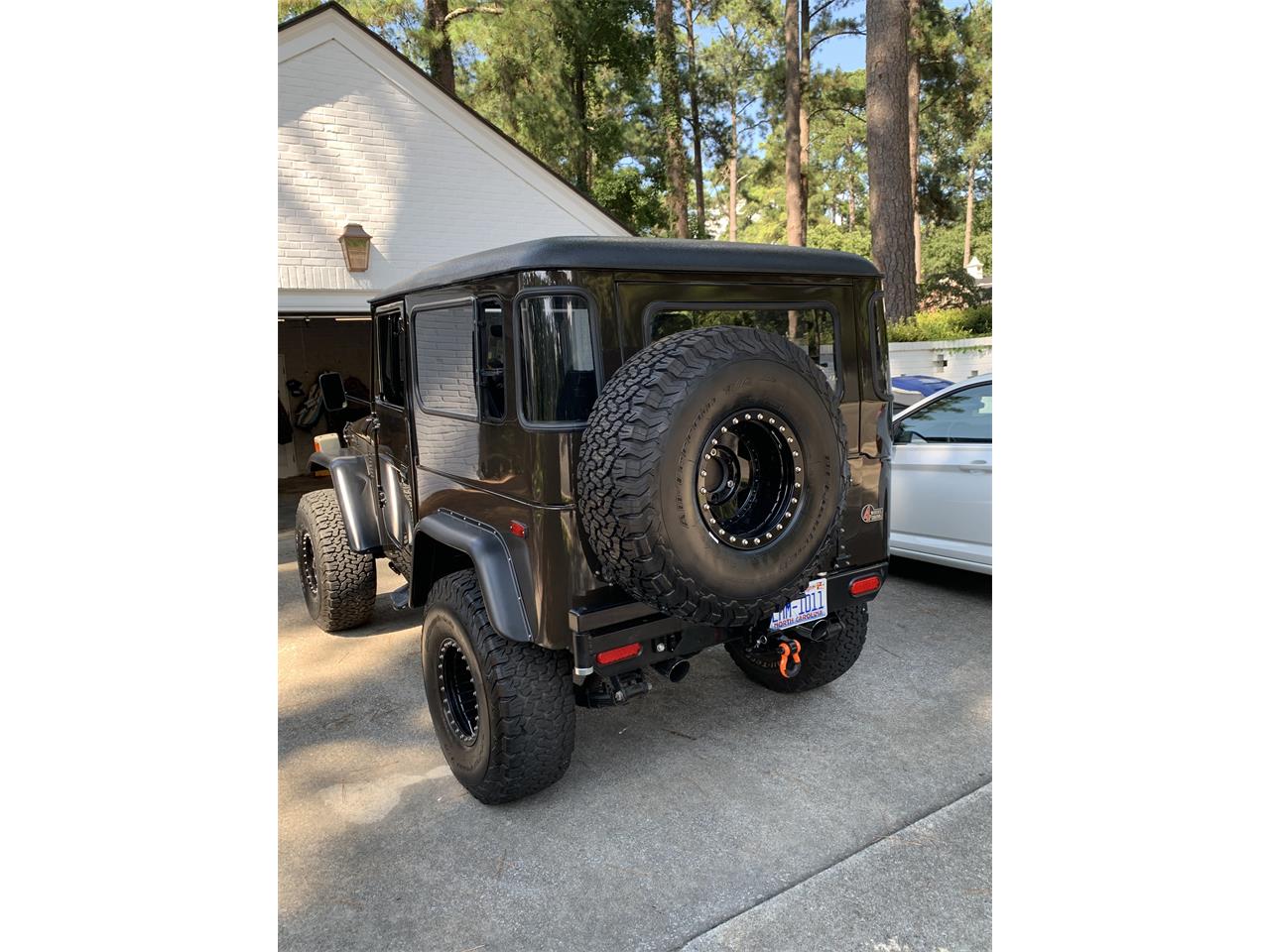 Toyota-Land-cruiser-1977-Custom-Buffalo-Brown-Black-10