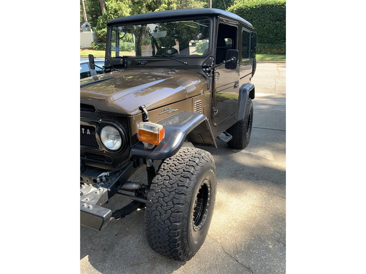 Toyota-Land-cruiser-1977-Custom-Buffalo-Brown-Black-14