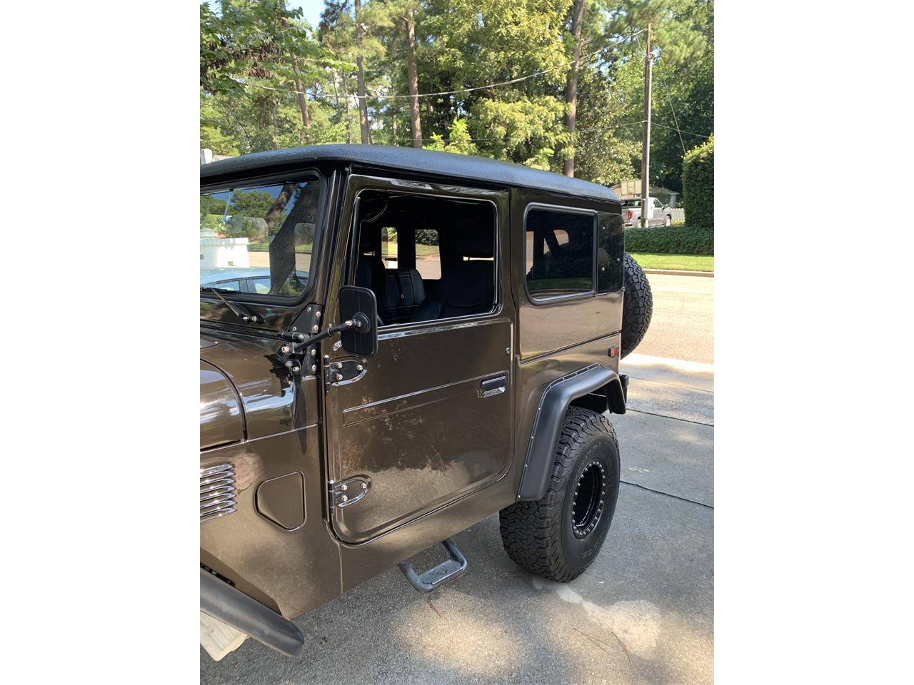 Toyota-Land-cruiser-1977-Custom-Buffalo-Brown-Black-16