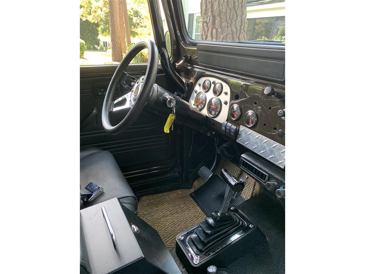 Toyota-Land-cruiser-1977-Custom-Buffalo-Brown-Black-3